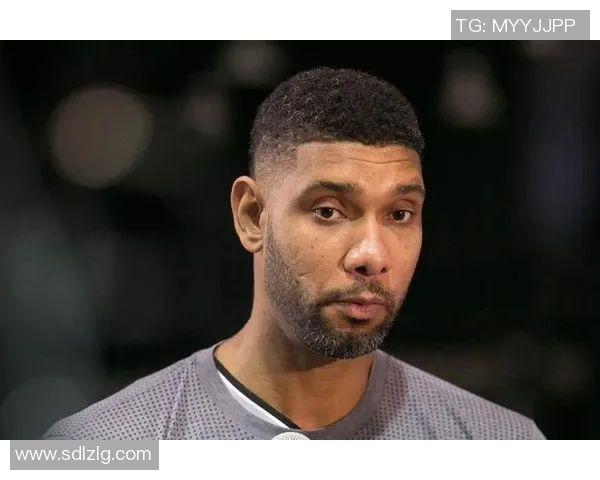 波波维奇足坛巨星崛起之路 探索传奇球员背后的奋斗与荣耀 波波维奇足坛巨星崛起之路 探索传奇球员背后的奋斗与荣耀